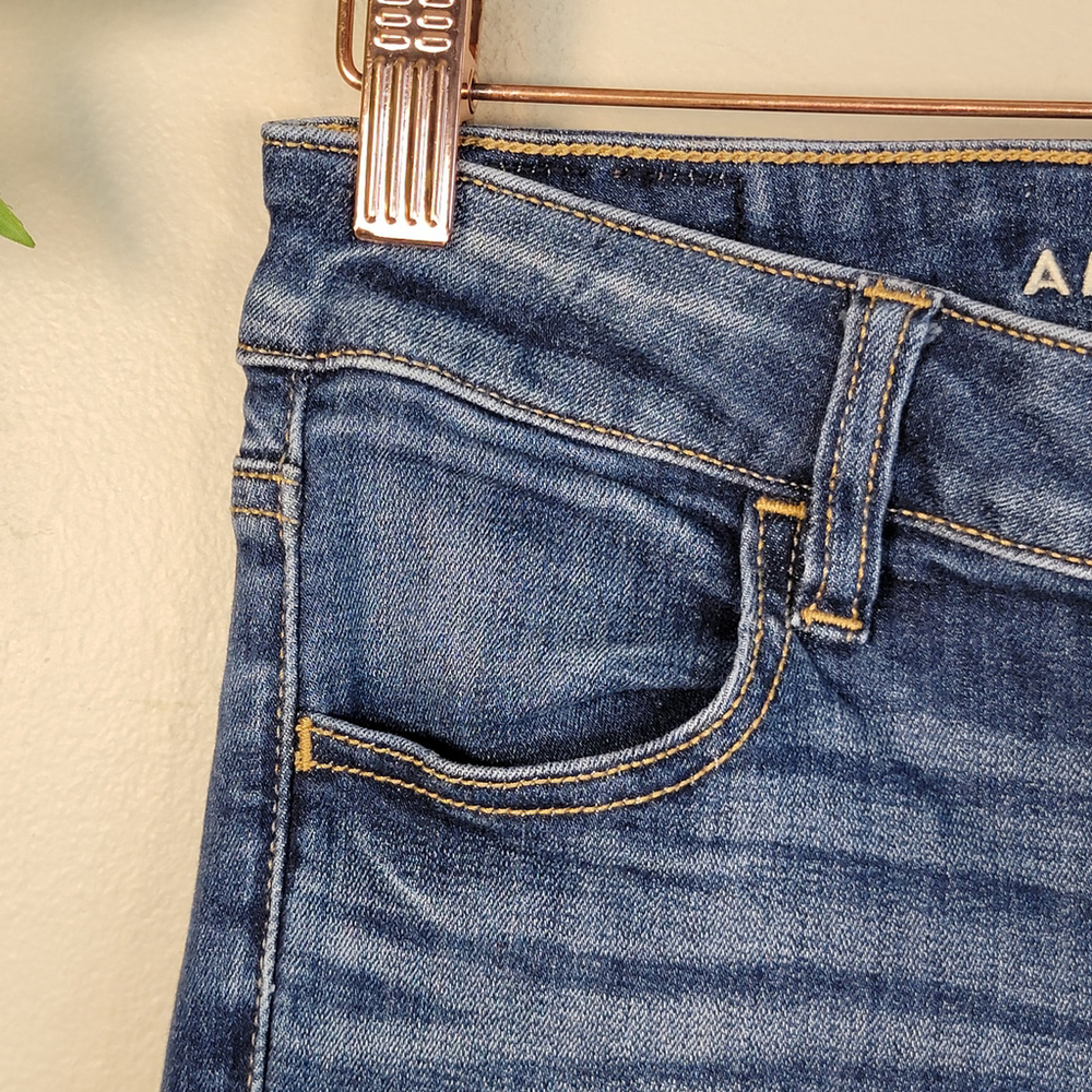 American Eagle Jeans Jeggings Skinny Distressed Mid Rise Medium Blue Wash AE 4 - Picture 2 of 12